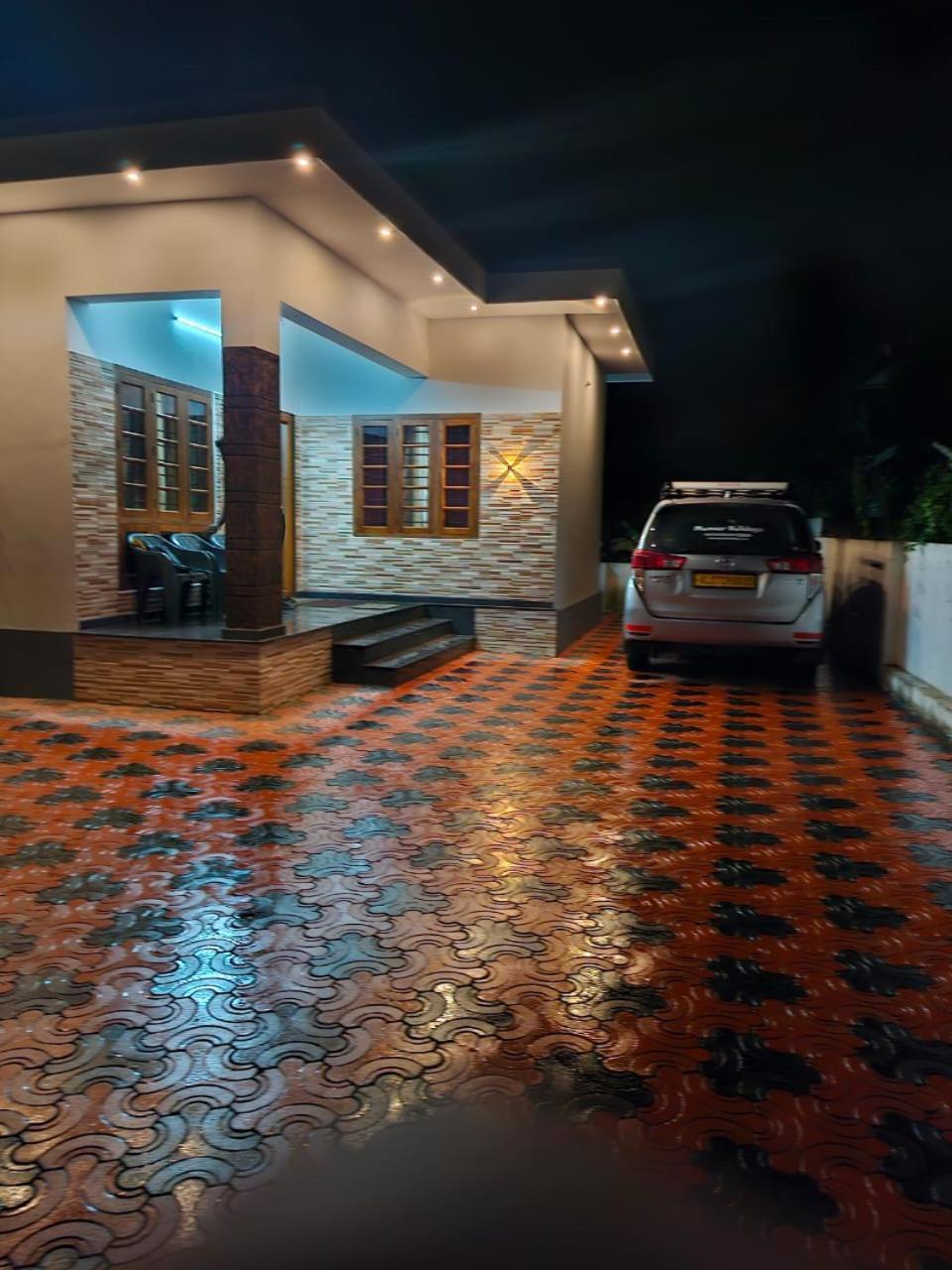 Ashvis Cottage Thekkady Exterior photo